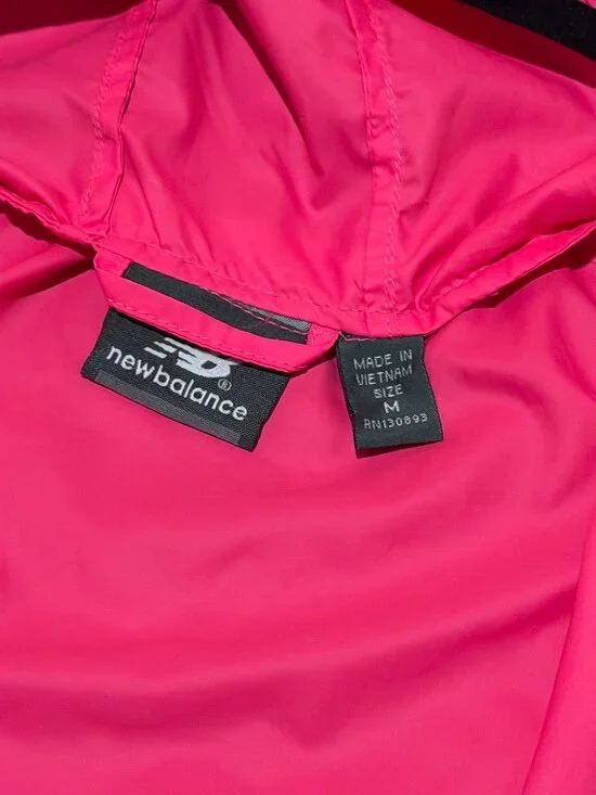 NB New Balance Pink & Black Colorblock Hooded Pullover Windbreaker Size Medium - Picture 9 of 12